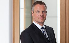 Rechtsanwalt Henrik Dirksmeier